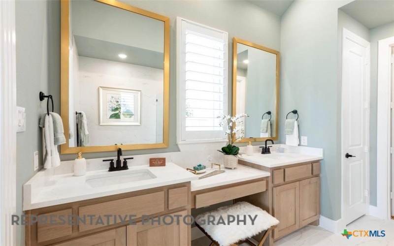 1652 Seekat Drive, New Braunfels, TX 78132, 4 Habitaciones Habitaciones , ,3 BañosBaños,Residential,En Venta,1652 Seekat Drive,574276