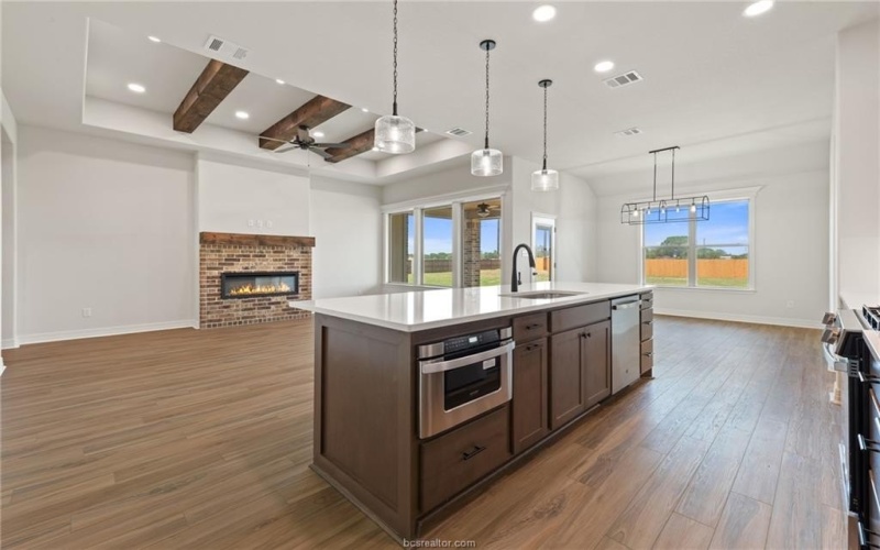 101 Court Side Drive, Snook, TX 77879, 4 Bedrooms Bedrooms, ,2 BathroomsBathrooms,Residential,For Sale,101 Court Side Drive,0,25008486