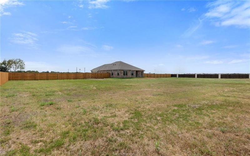 101 Court Side Drive, Snook, TX 77879, 4 Bedrooms Bedrooms, ,2 BathroomsBathrooms,Residential,For Sale,101 Court Side Drive,0,25008486