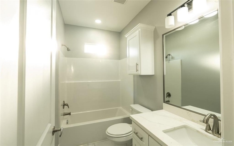 109 Lenon Street, Edcouch, TX 78538, 3 Habitaciones Habitaciones , ,2 BañosBaños,Residential,En Venta,109 Lenon Street,477570
