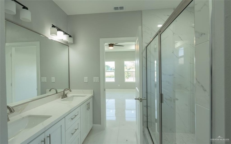 109 Lenon Street, Edcouch, TX 78538, 3 Habitaciones Habitaciones , ,2 BañosBaños,Residential,En Venta,109 Lenon Street,477570