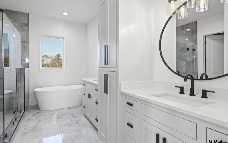 126 Private Road 2712, Mount Pleasant, TX 75455, 5 Bedrooms Bedrooms, ,3 BathroomsBathrooms,Residential,For Sale,126 Private Road 2712,25011760