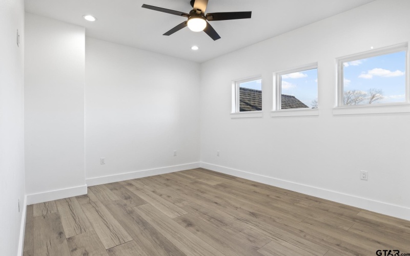 126 Private Road 2712, Mount Pleasant, TX 75455, 5 Bedrooms Bedrooms, ,3 BathroomsBathrooms,Residential,For Sale,126 Private Road 2712,25011760
