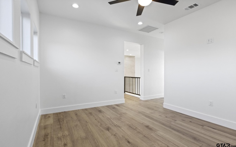 126 Private Road 2712, Mount Pleasant, TX 75455, 5 Bedrooms Bedrooms, ,3 BathroomsBathrooms,Residential,For Sale,126 Private Road 2712,25011760