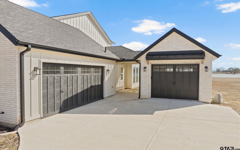 126 Private Road 2712, Mount Pleasant, TX 75455, 5 Bedrooms Bedrooms, ,3 BathroomsBathrooms,Residential,For Sale,126 Private Road 2712,25011760