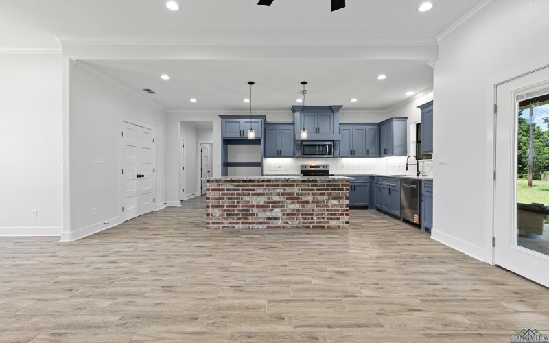 127 Big Oakes Rd, Kilgore, TX 75662, 3 Bedrooms Bedrooms, ,2 BathroomsBathrooms,Residential,For Sale,127 Big Oakes Rd,20255356