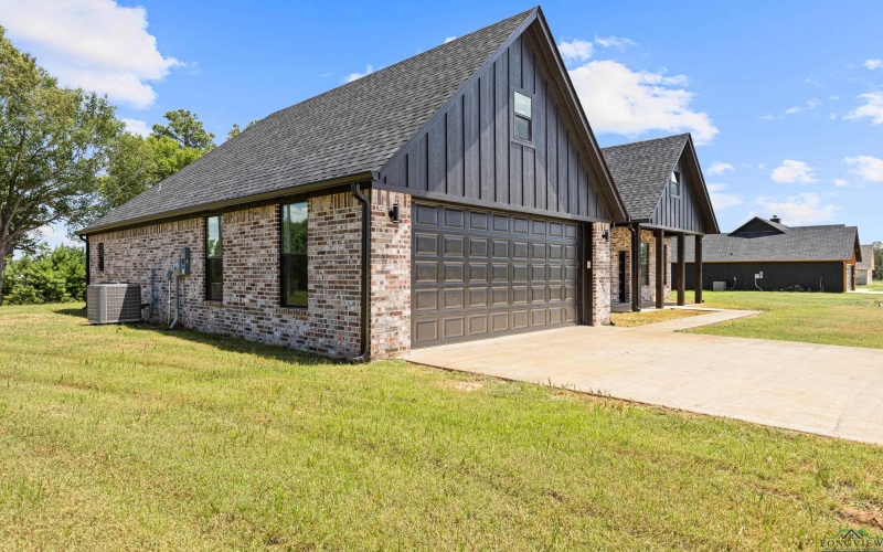 127 Big Oakes Rd, Kilgore, TX 75662, 3 Bedrooms Bedrooms, ,2 BathroomsBathrooms,Residential,For Sale,127 Big Oakes Rd,20255356