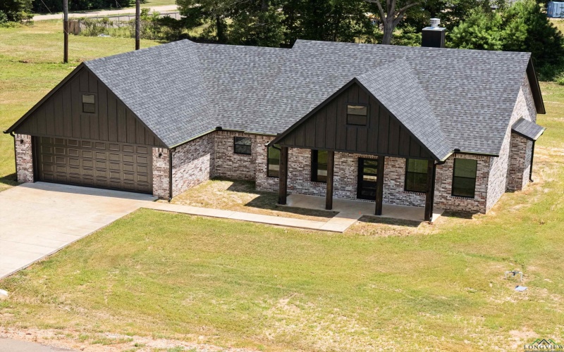 127 Big Oakes Rd, Kilgore, TX 75662, 3 Bedrooms Bedrooms, ,2 BathroomsBathrooms,Residential,For Sale,127 Big Oakes Rd,20255356
