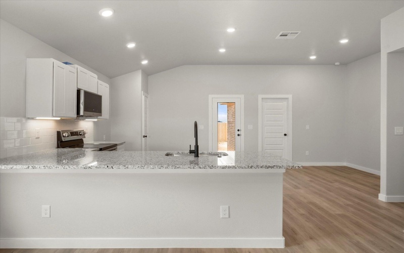 2220 133rd Street, Lubbock, TX 79423, 3 Habitaciones Habitaciones , ,2 BañosBaños,Residential,En Venta,2220 133rd Street,202558663