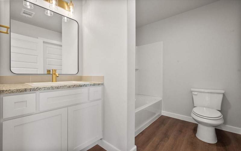 2215 133rd Street, Lubbock, TX 79423, 3 Habitaciones Habitaciones , ,2 BañosBaños,Residential,En Venta,2215 133rd Street,0,202558664