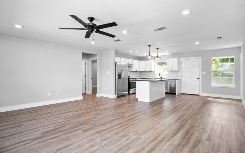 1716 Sayers Street, Lufkin, TX 75904, 3 Bedrooms Bedrooms, ,2 BathroomsBathrooms,Residential,For Sale,1716 Sayers Street,22501401