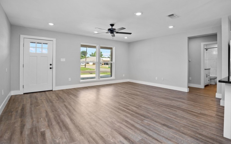 1716 Sayers Street, Lufkin, TX 75904, 3 Bedrooms Bedrooms, ,2 BathroomsBathrooms,Residential,For Sale,1716 Sayers Street,22501401
