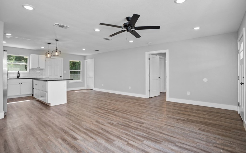 1716 Sayers Street, Lufkin, TX 75904, 3 Bedrooms Bedrooms, ,2 BathroomsBathrooms,Residential,For Sale,1716 Sayers Street,22501401