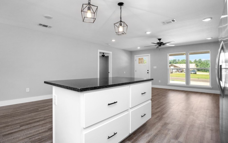 1716 Sayers Street, Lufkin, TX 75904, 3 Bedrooms Bedrooms, ,2 BathroomsBathrooms,Residential,For Sale,1716 Sayers Street,22501401