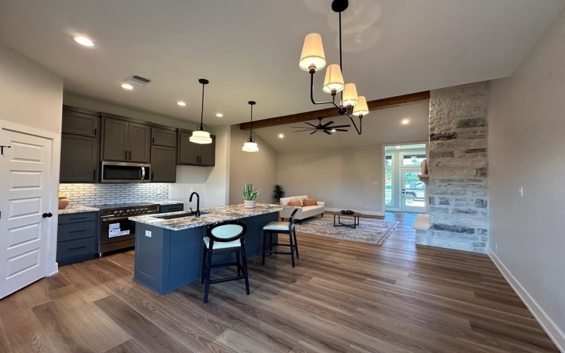3606 Grandview Dr, San Angelo, TX 76904, 4 Bedrooms Bedrooms, ,3 BathroomsBathrooms,Residential,For Sale,3606 Grandview Dr,0,128546