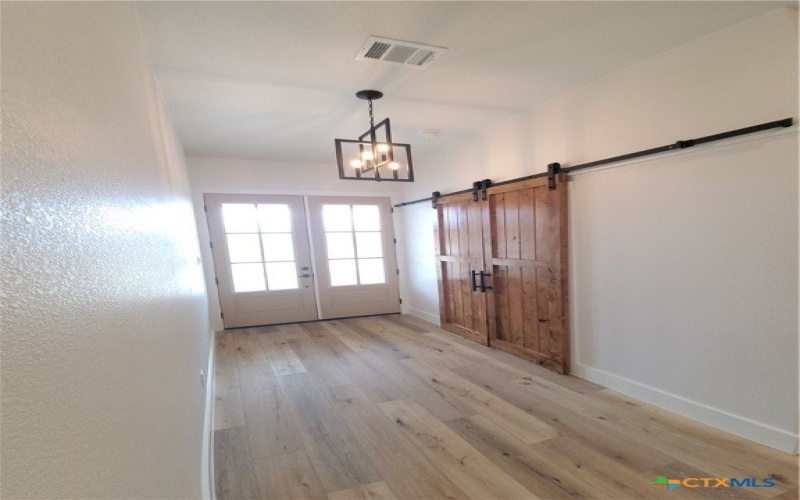 524 E 25th Street, Belton, TX 76513, 4 Habitaciones Habitaciones , ,2 BañosBaños,Residential,En Venta,524 E 25th Street,0,588688