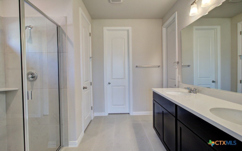 1614 Couser Avenue, New Braunfels, TX 78132, 4 Habitaciones Habitaciones , ,3 BañosBaños,Residential,En Venta,1614 Couser Avenue,588715