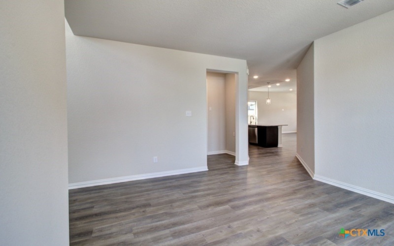 1614 Couser Avenue, New Braunfels, TX 78132, 4 Habitaciones Habitaciones , ,3 BañosBaños,Residential,En Venta,1614 Couser Avenue,588715