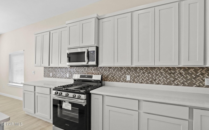 8408 Wally Place, Vinton, TX 79821, 3 Bedrooms Bedrooms, ,2 BathroomsBathrooms,Residential,For Sale,8408 Wally Place,927697