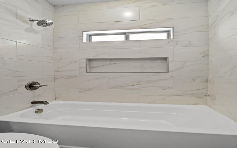 8408 Wally Place, Vinton, TX 79821, 3 Bedrooms Bedrooms, ,2 BathroomsBathrooms,Residential,For Sale,8408 Wally Place,927697