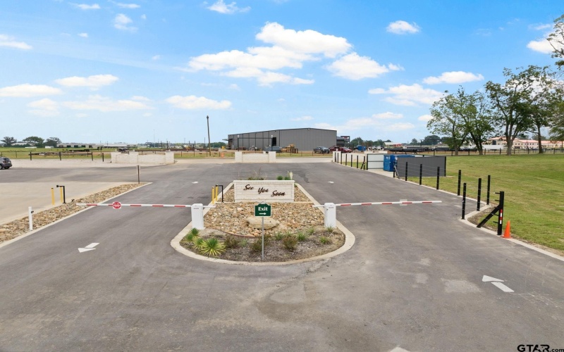 50 County Road 3227 Unit 124, Mt Pleasant, TX 75455, 1 Bedroom Bedrooms, ,1 BathroomBathrooms,Residential,For Sale,50 County Road 3227 Unit 124,25011783