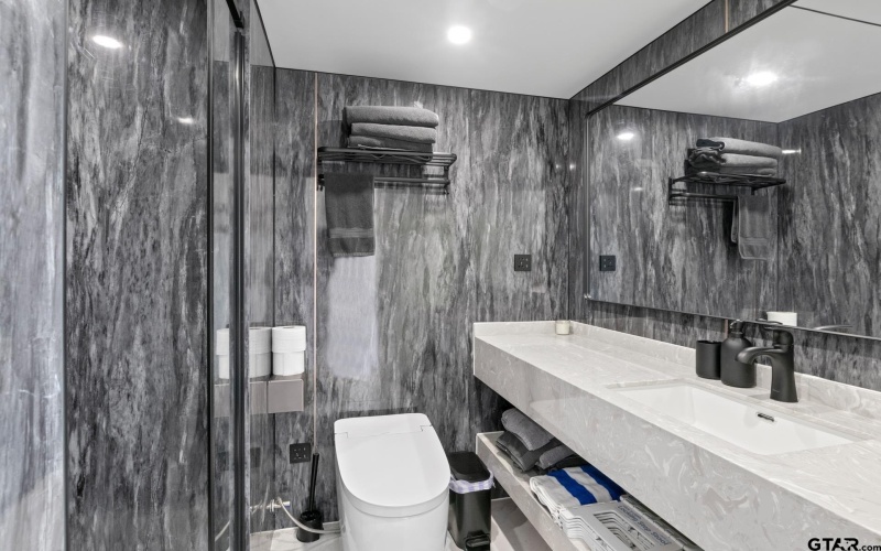 50 County Road 3227 Unit 124, Mt Pleasant, TX 75455, 1 Bedroom Bedrooms, ,1 BathroomBathrooms,Residential,For Sale,50 County Road 3227 Unit 124,25011783