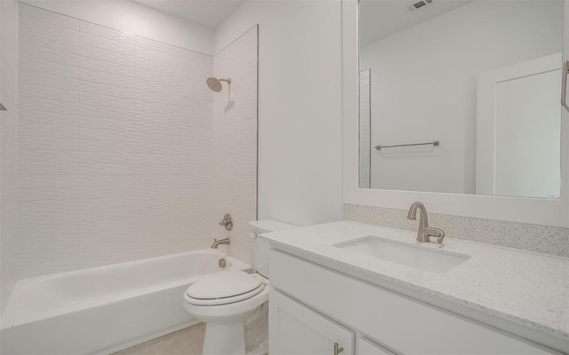 165 Lantern Ridge Drive, Aledo, TX 76008, 4 Bedrooms Bedrooms, ,5 BathroomsBathrooms,Residential,For Sale,165 Lantern Ridge Drive,20620352