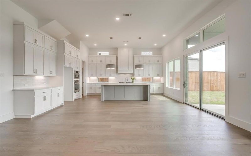 165 Lantern Ridge Drive, Aledo, TX 76008, 4 Bedrooms Bedrooms, ,5 BathroomsBathrooms,Residential,For Sale,165 Lantern Ridge Drive,20620352