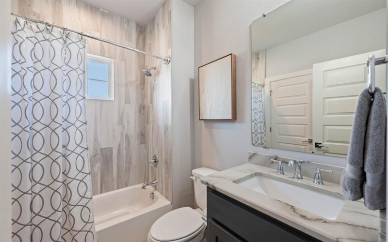 7616 Ira Drive, North Richland Hills, TX 76182, 4 Habitaciones Habitaciones , ,5 BañosBaños,Residential,En Venta,7616 Ira Drive,20981396