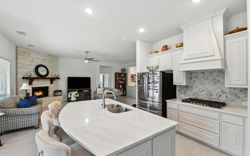 920 Cedar River Drive, Godley, TX 76044, 4 Habitaciones Habitaciones , ,2 BañosBaños,Residential,En Venta,920 Cedar River Drive,0,21011783