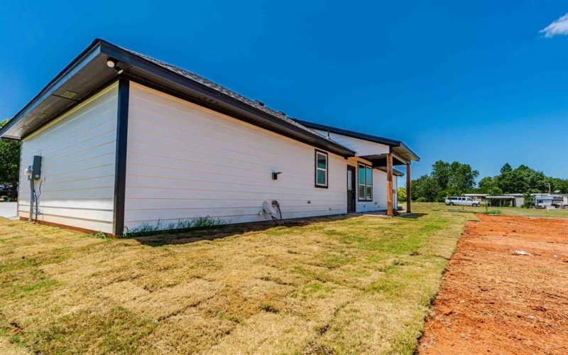 6111 S Lakeside Hills Court, Granbury, TX 76048, 3 Bedrooms Bedrooms, ,2 BathroomsBathrooms,Residential,For Sale,6111 S Lakeside Hills Court,0,21017262