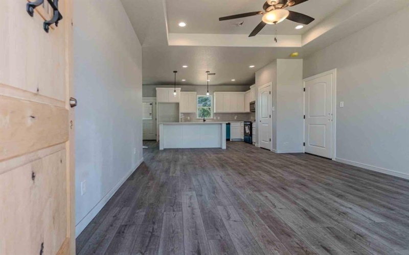 6111 S Lakeside Hills Court, Granbury, TX 76048, 3 Bedrooms Bedrooms, ,2 BathroomsBathrooms,Residential,For Sale,6111 S Lakeside Hills Court,0,21017262