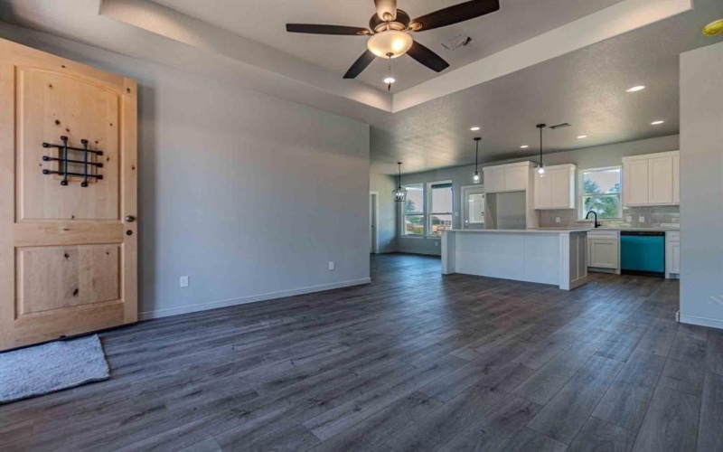 6111 S Lakeside Hills Court, Granbury, TX 76048, 3 Bedrooms Bedrooms, ,2 BathroomsBathrooms,Residential,For Sale,6111 S Lakeside Hills Court,0,21017262