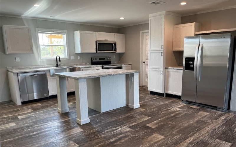 313 Overland Trail, Runaway Bay, TX 76426, 4 Bedrooms Bedrooms, ,2 BathroomsBathrooms,Residential,For Sale,313 Overland Trail,0,21021334