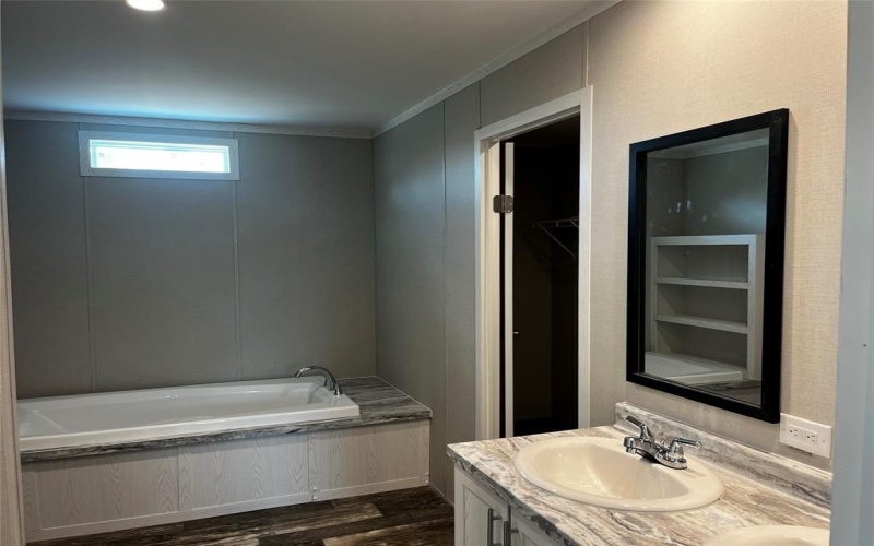 313 Overland Trail, Runaway Bay, TX 76426, 4 Bedrooms Bedrooms, ,2 BathroomsBathrooms,Residential,For Sale,313 Overland Trail,0,21021334