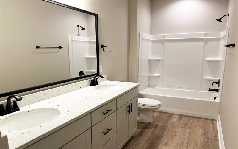 404 Merestone Crossing, Benton, LA 71006, 4 Bedrooms Bedrooms, ,3 BathroomsBathrooms,Residential,For Sale,404 Merestone Crossing,0,21021990