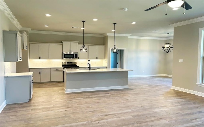 404 Merestone Crossing, Benton, LA 71006, 4 Bedrooms Bedrooms, ,3 BathroomsBathrooms,Residential,For Sale,404 Merestone Crossing,0,21021990