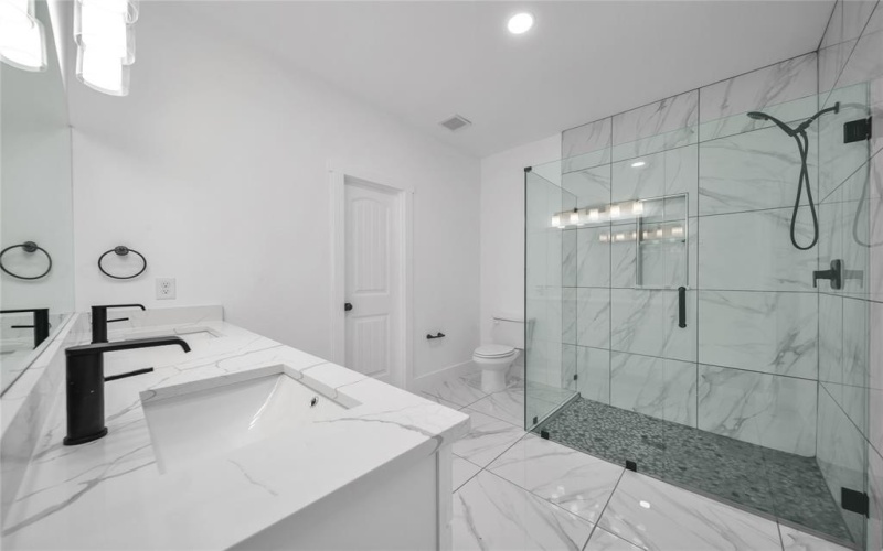 14017 Cimarron Drive, Balch Springs, TX 75180, 3 Habitaciones Habitaciones , ,2 BañosBaños,Residential,En Venta,14017 Cimarron Drive,0,21022079