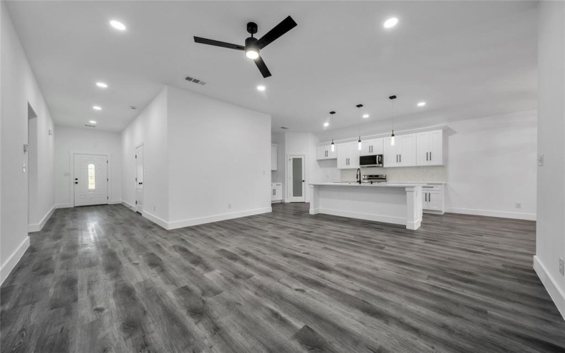 14017 Cimarron Drive, Balch Springs, TX 75180, 3 Habitaciones Habitaciones , ,2 BañosBaños,Residential,En Venta,14017 Cimarron Drive,0,21022079