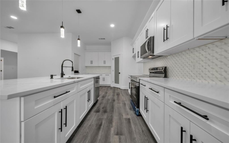14017 Cimarron Drive, Balch Springs, TX 75180, 3 Habitaciones Habitaciones , ,2 BañosBaños,Residential,En Venta,14017 Cimarron Drive,0,21022079