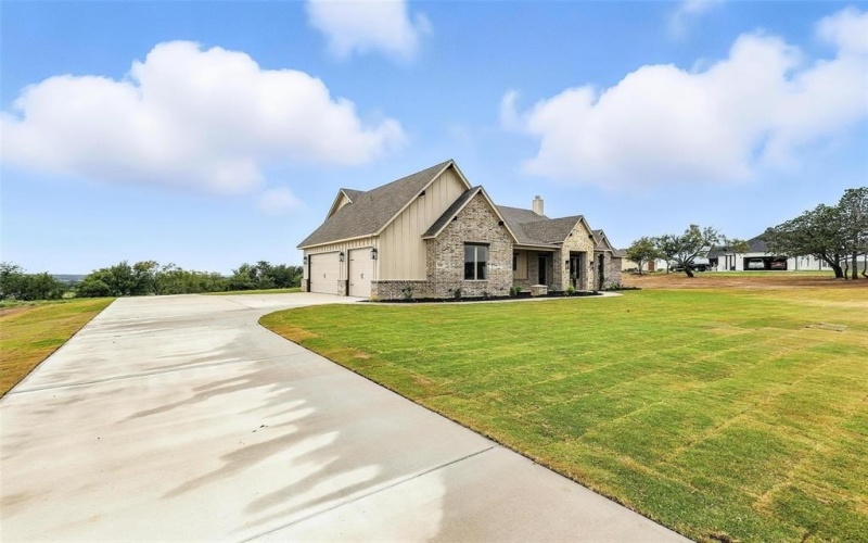 2028 Liberty Court, Weatherford, TX 76088, 3 Bedrooms Bedrooms, ,2 BathroomsBathrooms,Residential,For Sale,2028 Liberty Court,0,21022113
