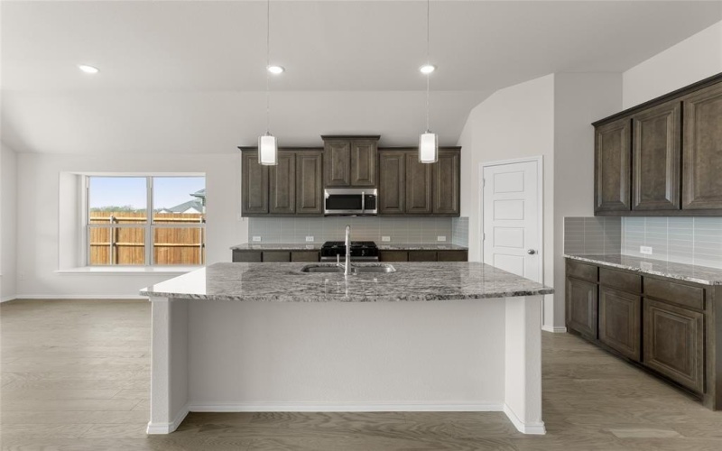 1008 Pineview Lane, Crowley, TX 76036, 4 Bedrooms Bedrooms, ,2 BathroomsBathrooms,Residential,For Sale,1008 Pineview Lane,0,21022238