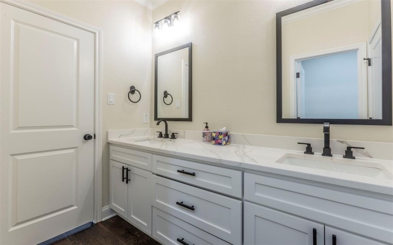 120 Big Catch Lane, Robinson, TX 76706, 4 Habitaciones Habitaciones , ,3 BañosBaños,Residential,En Venta,120 Big Catch Lane,0,21022318