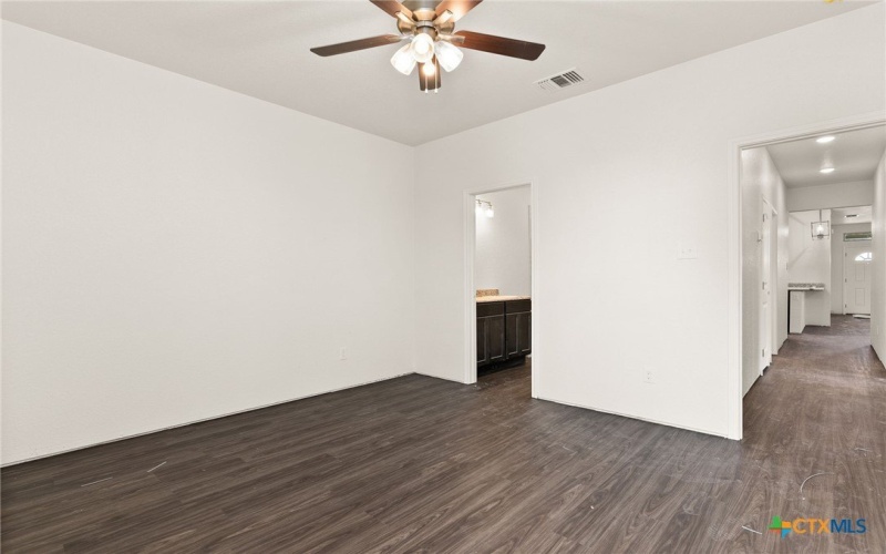117 Leon Lane, Copperas Cove, TX 76522, 6 Habitaciones Habitaciones , ,Residential,En Venta,117 Leon Lane,0,588742