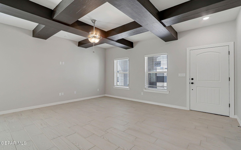 460 Santiago Munos Street, Vinton, TX 79821, 4 Habitaciones Habitaciones , ,2 BañosBaños,Residential,En Venta,460 Santiago Munos Street,915538