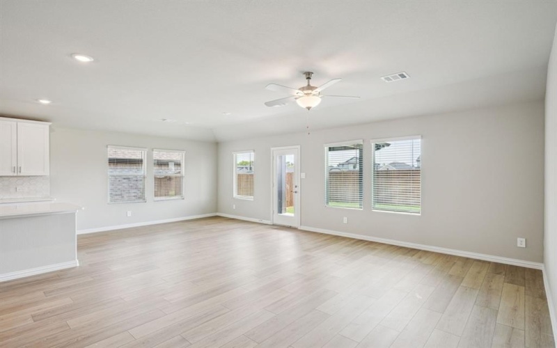 9633 Rattlesnake Trail, Fort Worth, TX 76036, 4 Habitaciones Habitaciones , ,3 BañosBaños,Residential,En Venta,9633 Rattlesnake Trail,0,21021399