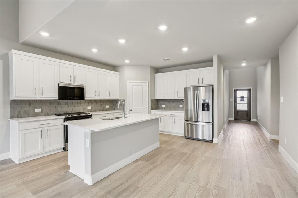 6601 Valley Lake Lane, Fort Worth, TX 76036, 5 Bedrooms Bedrooms, ,3 BathroomsBathrooms,Residential,For Sale,6601 Valley Lake Lane,0,21021405