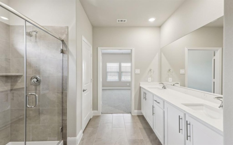 6601 Valley Lake Lane, Fort Worth, TX 76036, 5 Bedrooms Bedrooms, ,3 BathroomsBathrooms,Residential,For Sale,6601 Valley Lake Lane,0,21021405