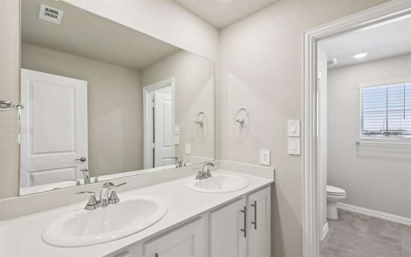 6601 Valley Lake Lane, Fort Worth, TX 76036, 5 Bedrooms Bedrooms, ,3 BathroomsBathrooms,Residential,For Sale,6601 Valley Lake Lane,0,21021405