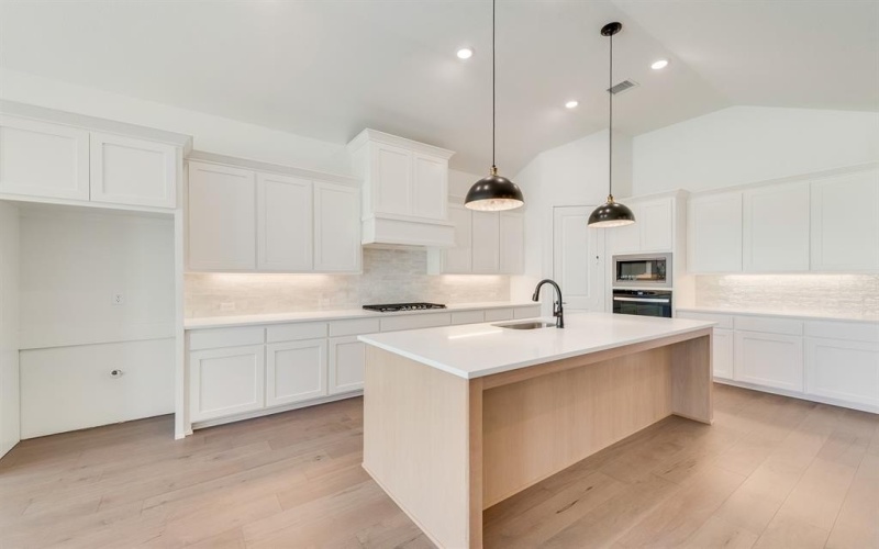 912 Shady Oaks Drive, Rockwall, TX 75087, 4 Bedrooms Bedrooms, ,3 BathroomsBathrooms,Residential,For Sale,912 Shady Oaks Drive,0,21021435